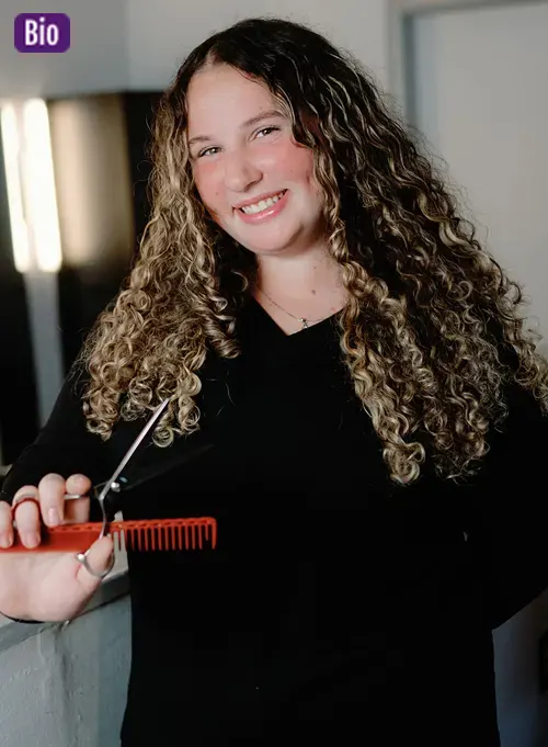 Bernadette, Assistant